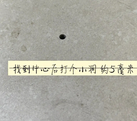 临夏瓷砖空鼓维修公司专业解答在瓷砖铺贴过程中，如果砂料搅拌不均匀，将会带来以下问题